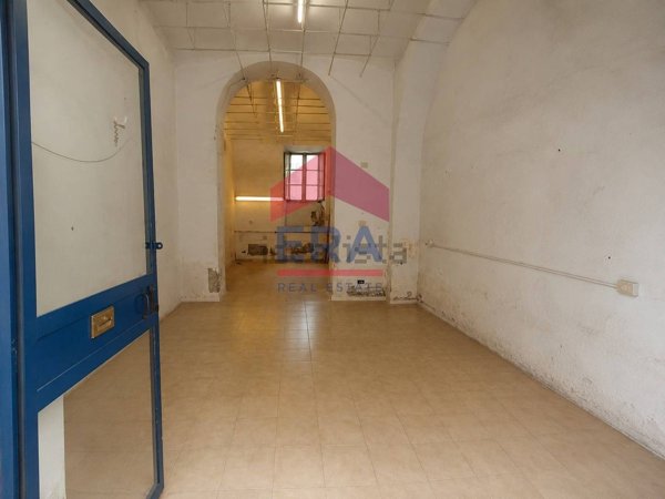 locale commerciale in affitto a Roma in zona Salario