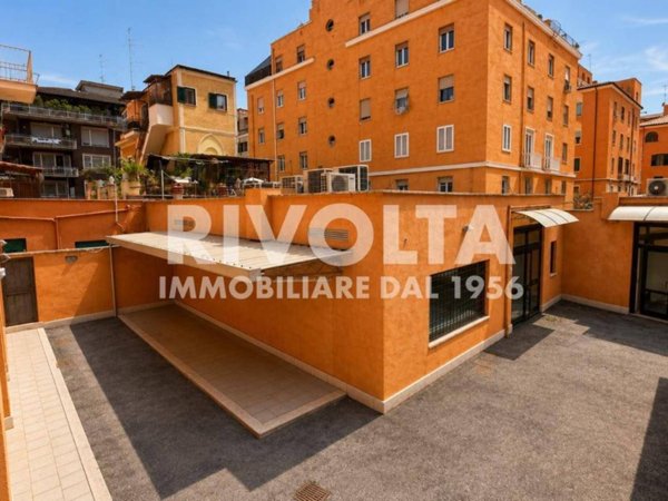 ufficio in affitto a Roma in zona Appio Latino
