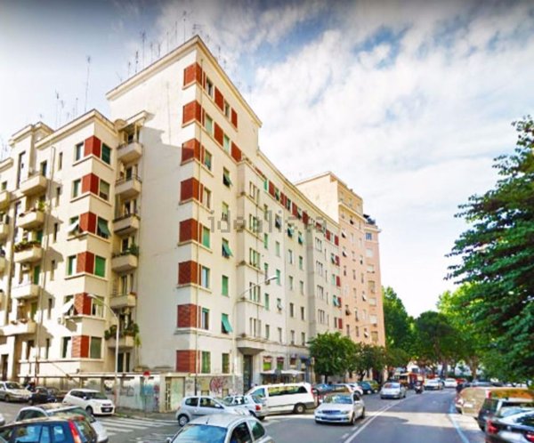 casa indipendente in affitto a Roma in zona Tuscolano