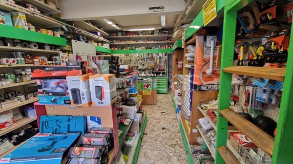 negozio in affitto a Roma