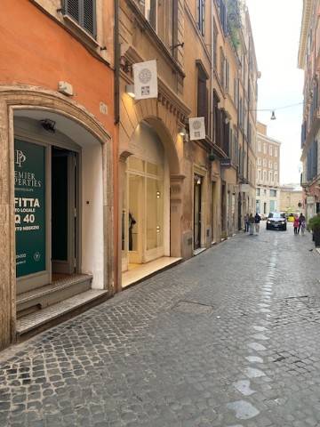 negozio in affitto a Roma in zona Campo Marzio