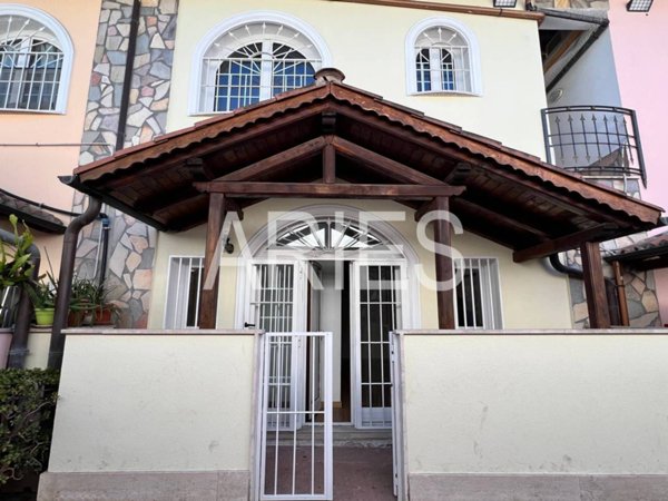 casa indipendente in affitto a Roma in zona Infernetto