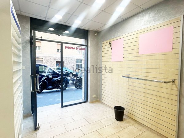 locale commerciale in affitto a Roma in zona Appio Latino