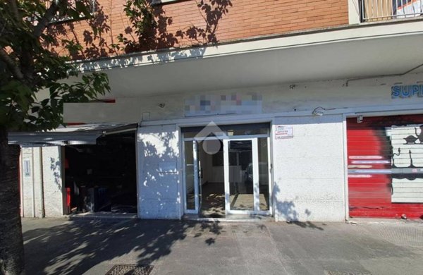 negozio in affitto a Roma in zona Prenestino-Labicano