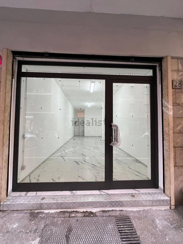 locale commerciale in affitto a Roma in zona Ostiense