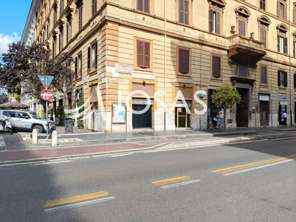 negozio in affitto a Roma in zona Rione Prati