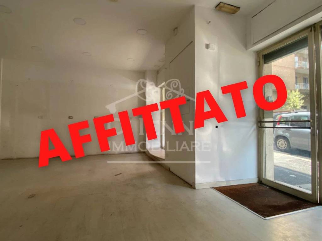 negozio in affitto a Roma