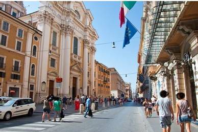 negozio in affitto a Roma in zona Campo Marzio