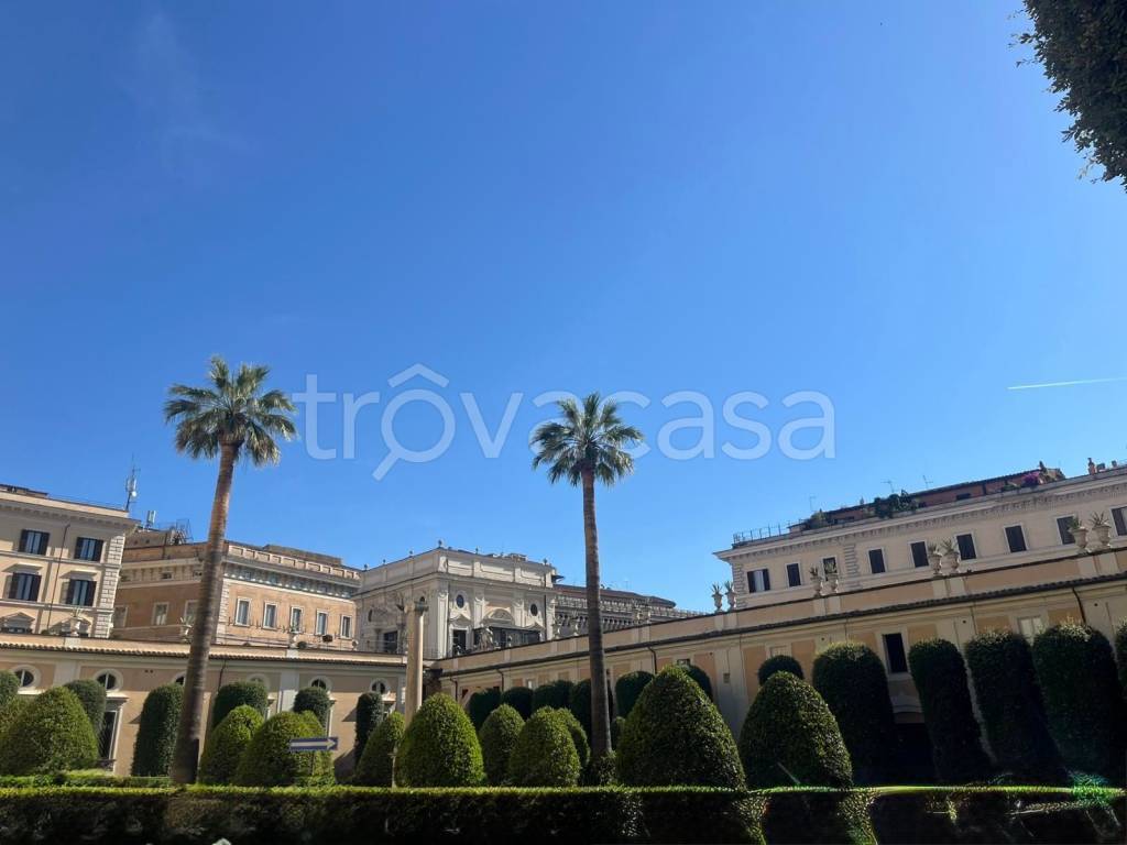 appartamento in affitto a Roma in zona Rione Monti/Campitelli