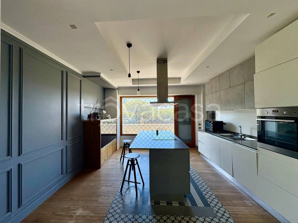 appartamento in affitto a Roma in zona EUR