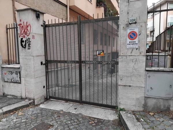 negozio in affitto a Roma in zona Monte Sacro/Talenti