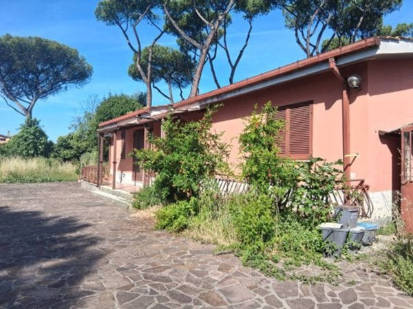 casa indipendente in affitto a Roma in zona Torre Gaia