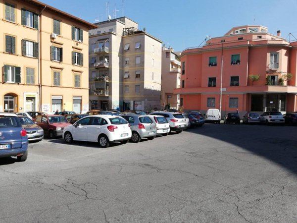 negozio in affitto a Roma in zona Ostiense
