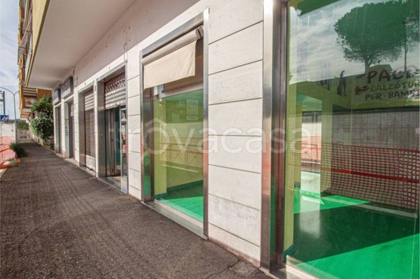 negozio in affitto a Roma in zona Primavalle
