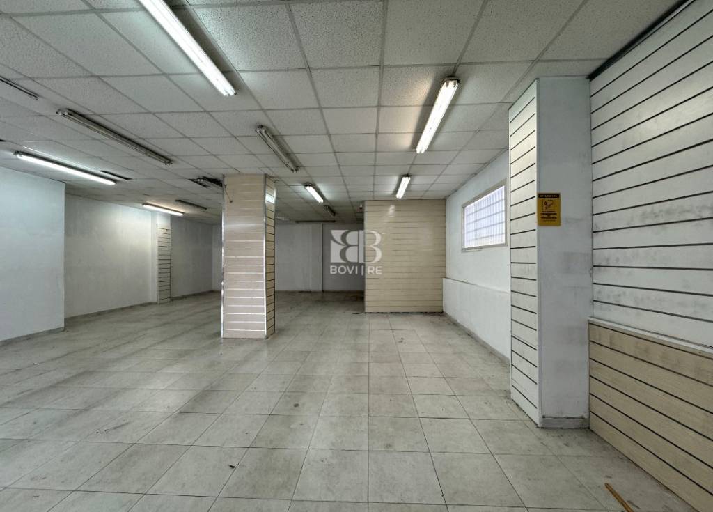 negozio in affitto a Roma in zona Primavalle