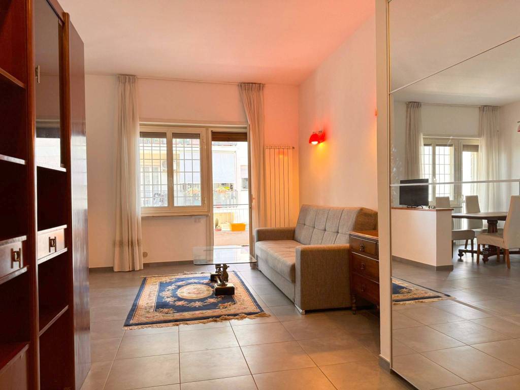 appartamento in affitto a Roma in zona EUR