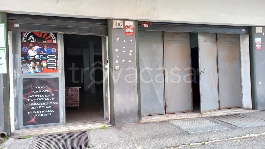 negozio in affitto a Roma in zona Ostia