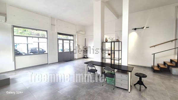 negozio in affitto a Roma in zona Ardeatino