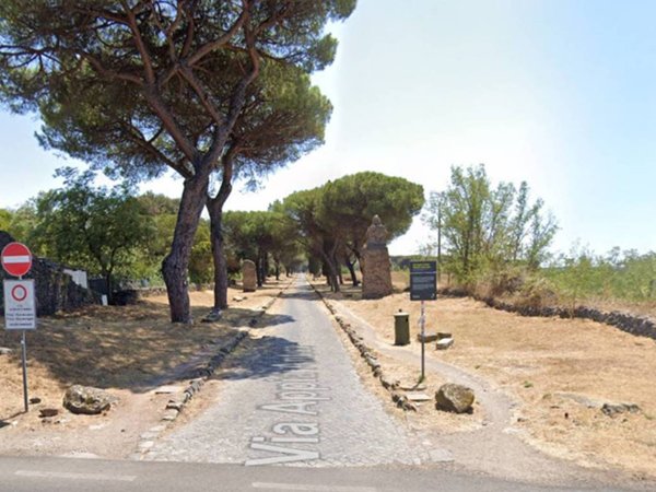 casa indipendente in affitto a Roma in zona Appio Claudio