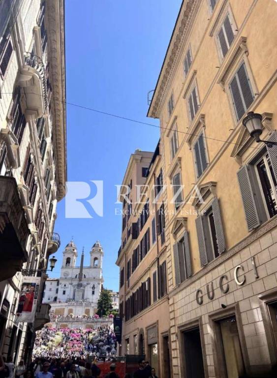 trivano in affitto a Roma in zona Campo Marzio