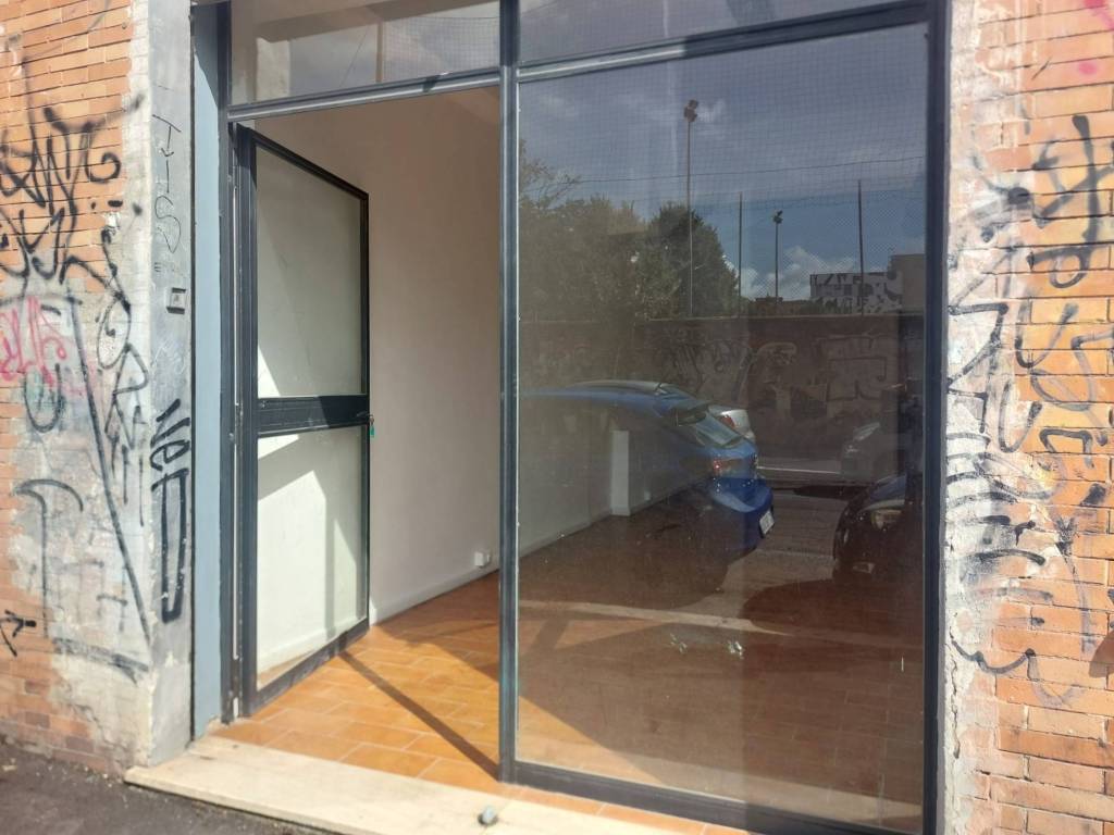 negozio in affitto a Roma in zona Tiburtino