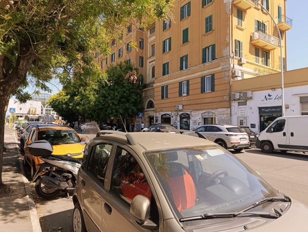 negozio in affitto a Roma in zona Ostiense