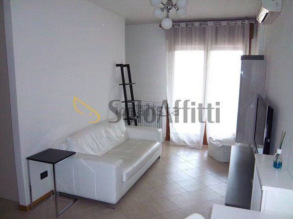 appartamento in affitto a Roma in zona Fonte Laurentina