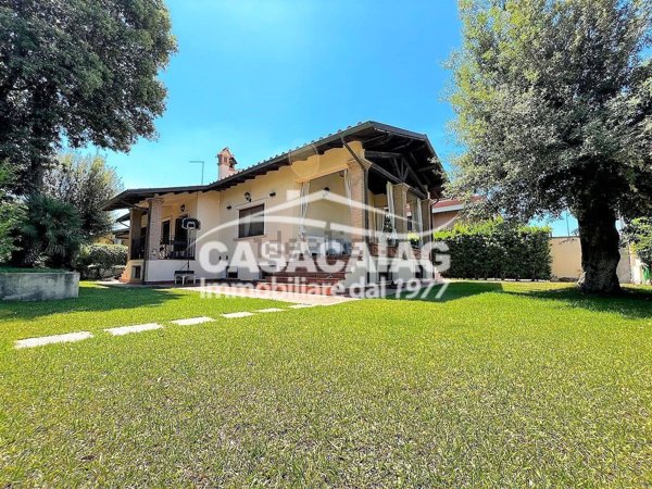 casa indipendente in affitto a Roma in zona Infernetto