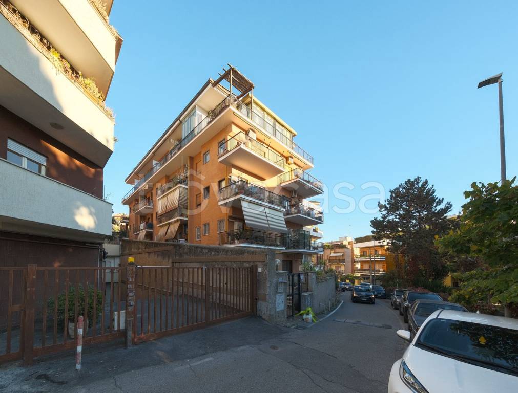 appartamento in affitto a Roma in zona Tomba di Nerone