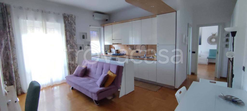 appartamento in affitto a Roma in zona Mostacciano