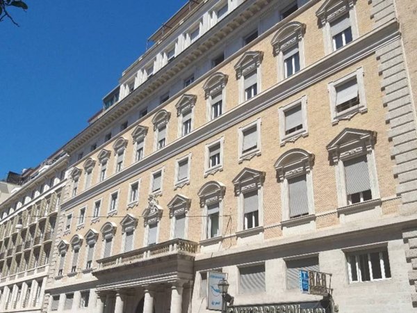 ufficio in affitto a Roma in zona Trevi-Colonna