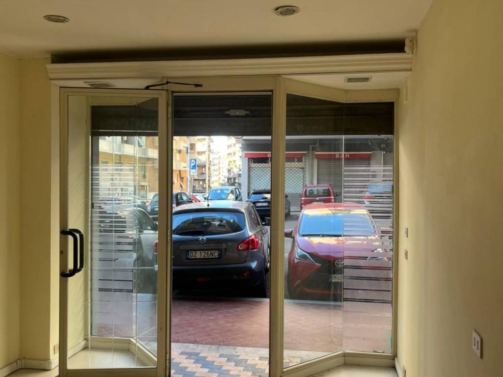 negozio in affitto a Roma in zona Collatino