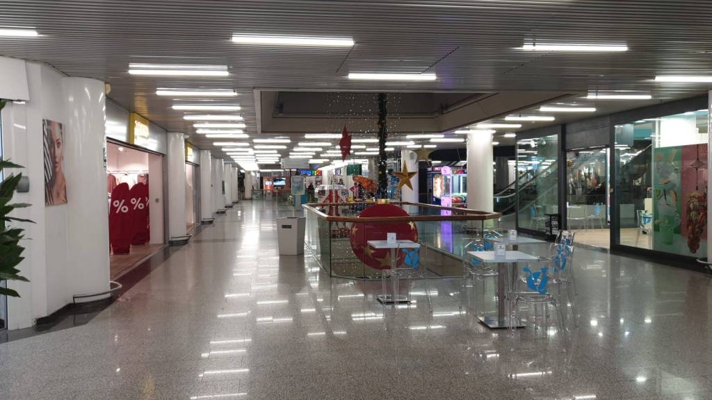 negozio in affitto a Roma in zona Ardeatino