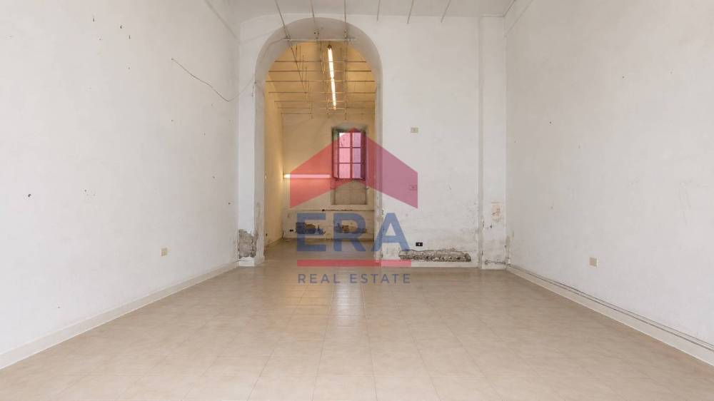 locale commerciale in affitto a Roma in zona Salario