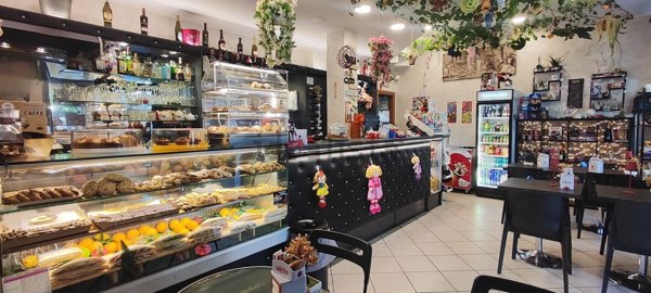 negozio in affitto a Roma in zona Appio Claudio