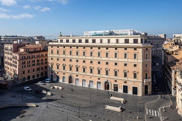 intera palazzina in affitto a Roma in zona Centro Storico