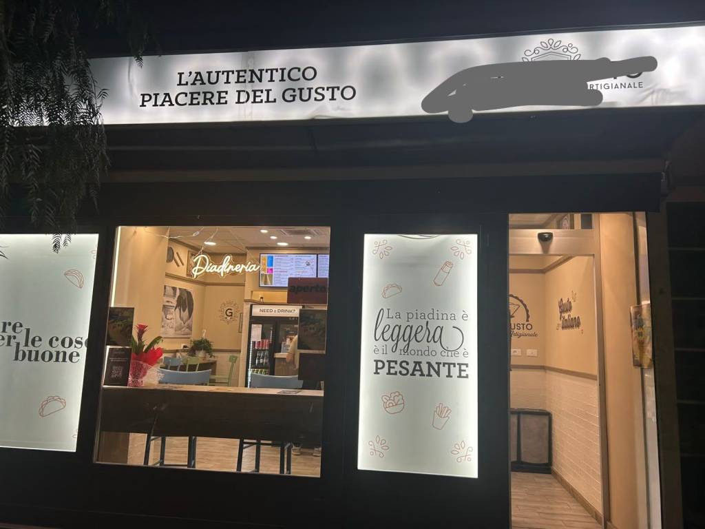 negozio in affitto a Roma in zona Nomentano