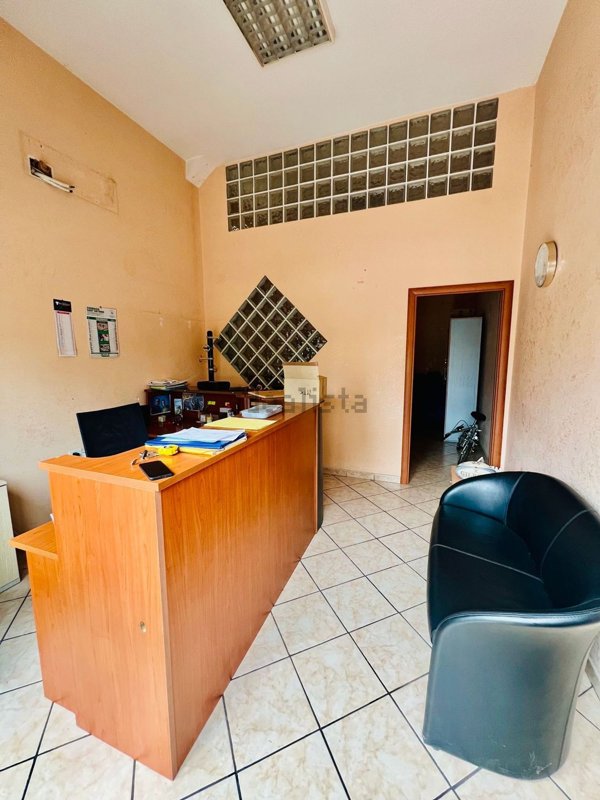 ufficio in affitto a Roma in zona Torre Angela