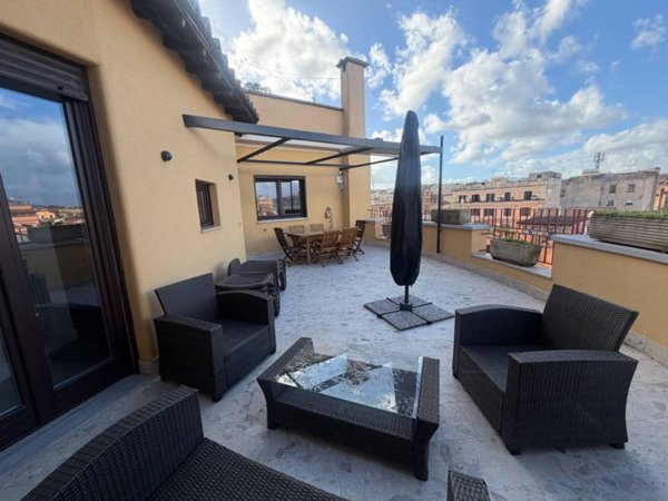 appartamento in affitto a Roma in zona Trastevere