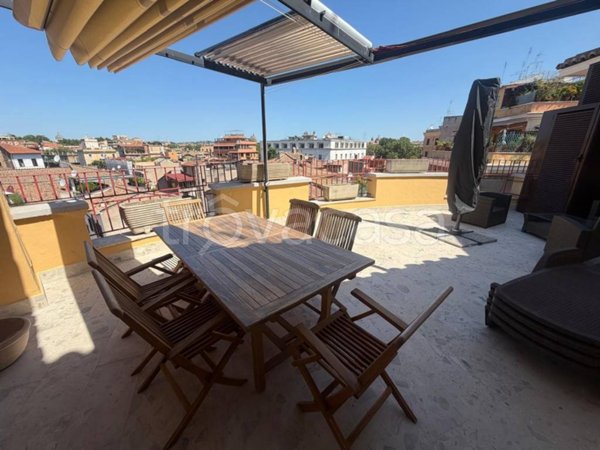 appartamento in affitto a Roma in zona Trastevere