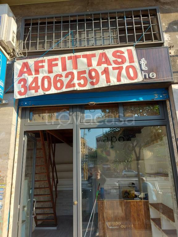 negozio in affitto a Roma in zona Ponte Mammolo