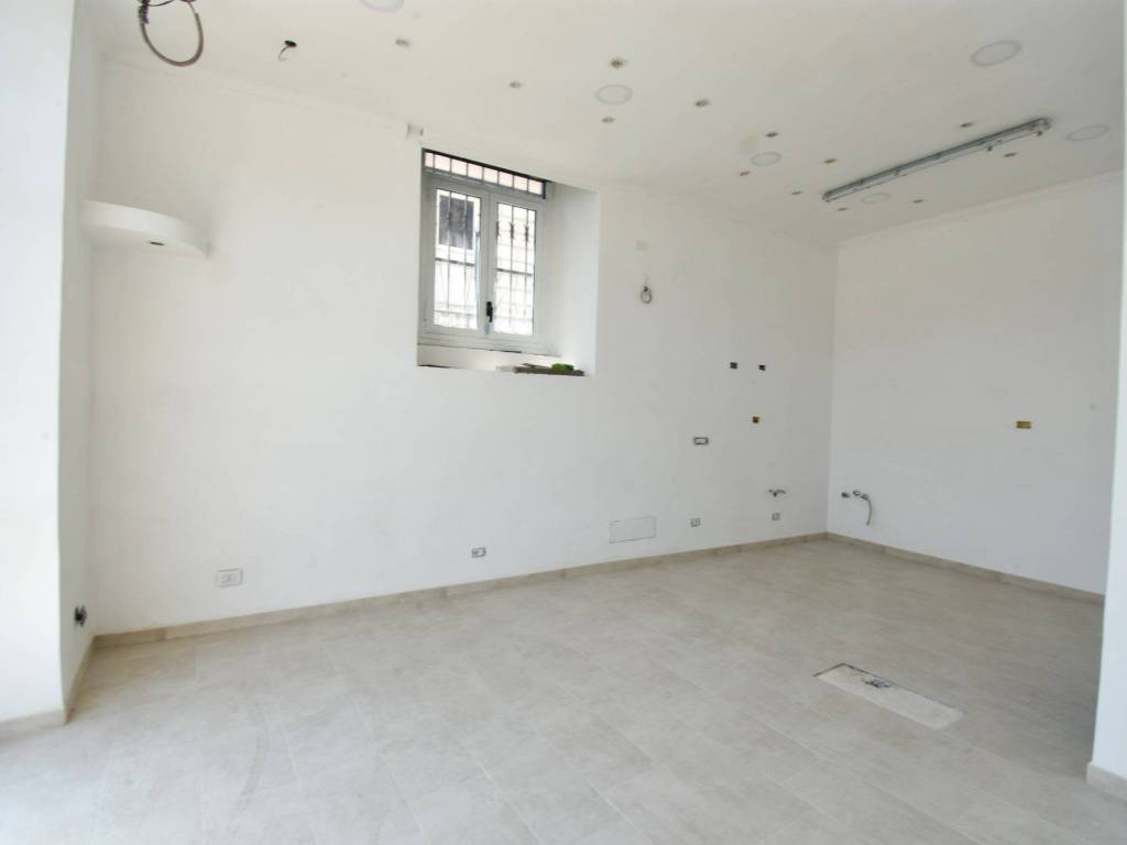 negozio in affitto a Roma in zona Centro Storico