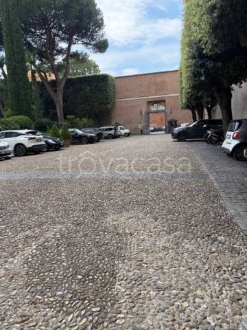 appartamento in affitto a Roma in zona Trevi-Colonna