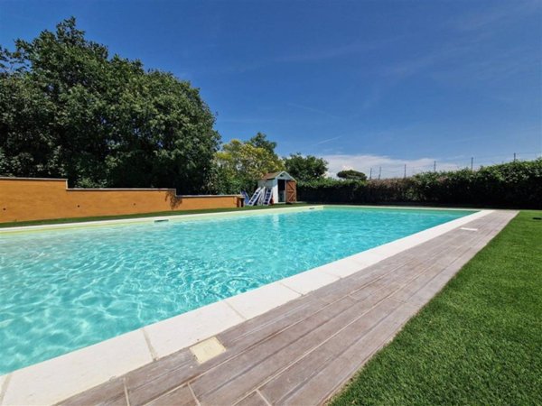 casa indipendente in affitto a Roma in zona Ardeatino