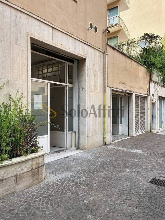 negozio in affitto a Roma in zona Aurelio
