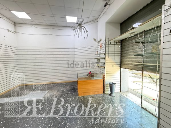 locale commerciale in affitto a Roma in zona Salario