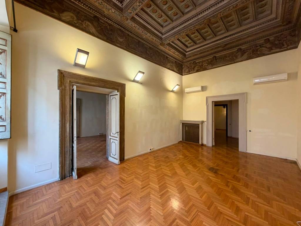ufficio in affitto a Roma in zona Rione Regola