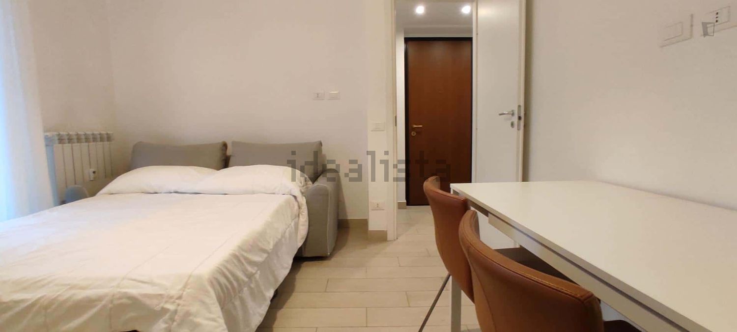 casa indipendente in affitto a Roma in zona Tuscolano