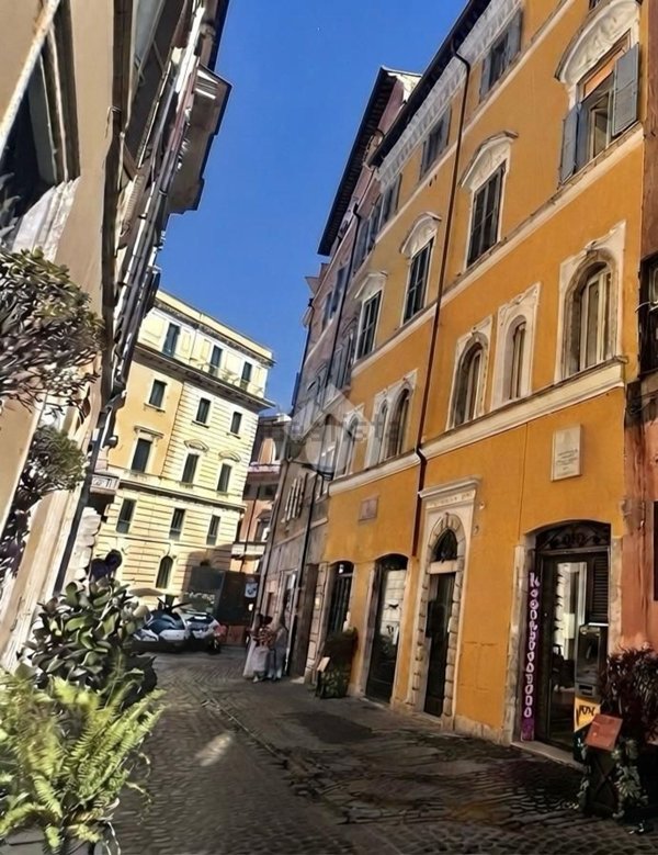 appartamento in affitto a Roma in zona Parione/Sant'Eustachio