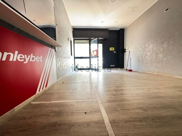 locale commerciale in affitto a Roma in zona Dragona/Bagnoletto